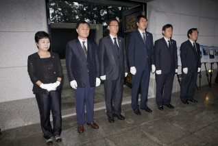 제5대 후반기 의장단, 상임위원장 현충탑 참배 대표이미지