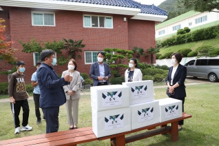 추석명절 위문품 전달 대표이미지