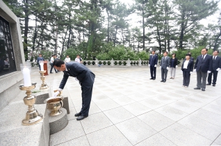 하반기 의장단 현충탑참배 대표이미지