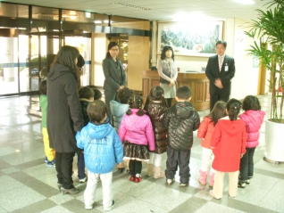 솔잎어린이집 바하반 의회방문('10.11.09.) 대표이미지